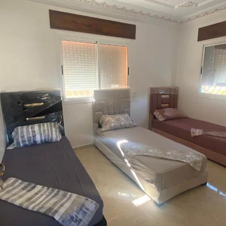 Big Appartement In Ksar Sgher And Close Ksar Sghir Exteriör bild